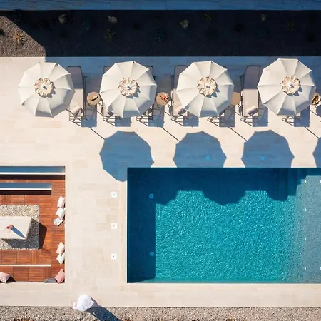 Villa New! Contemporary Fantazija - A Luxurious Retreat In