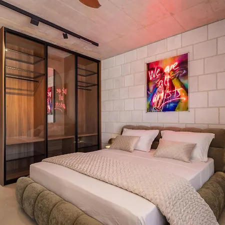 New! Contemporary Fantazija - A Luxurious Retreat In * Dicmo