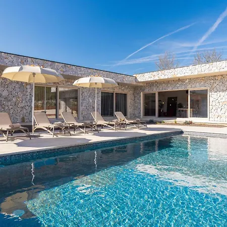 Villa New! Contemporary Fantazija - A Luxurious Retreat In Dicmo