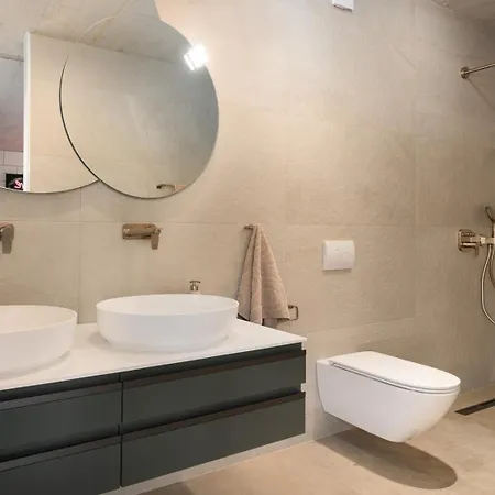 Villa New! Contemporary Fantazija - A Luxurious Retreat In *