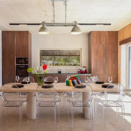 New! Contemporary Fantazija - A Luxurious Retreat In Villa Dicmo