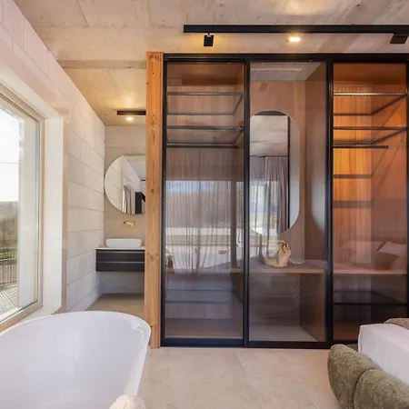 New! Contemporary Fantazija - A Luxurious Retreat In * Dicmo