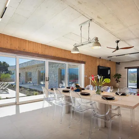 Villa New! Contemporary Fantazija - A Luxurious Retreat In *