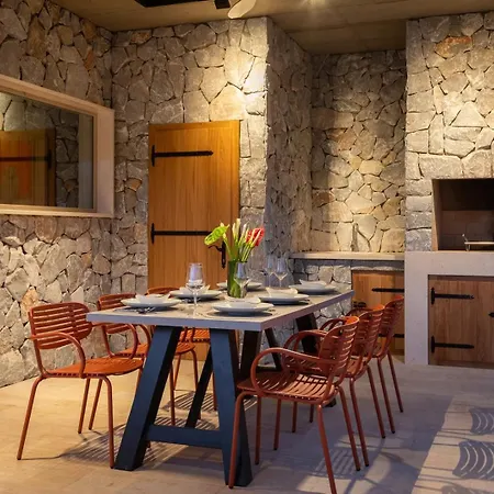 New! Contemporary Fantazija - A Luxurious Retreat In Villa *
